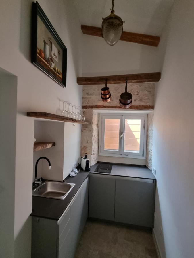 Apartmani Ulika 巴莱 外观 照片